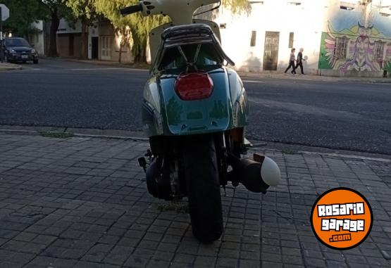 Motos - Zanella Lambretta 150 2014 Nafta 10800Km - En Venta