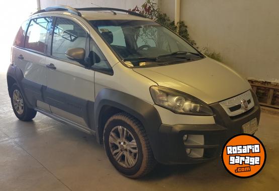 Autos - Fiat ADVENTURE 1.6 2011 GNC 170000Km - En Venta