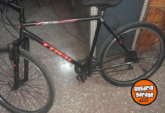 Deportes - Bici Rodado 26 muy bonita acero mt cubiertas y cadena nuevas dueo $150.000 156028202 341 4811929 - En Venta