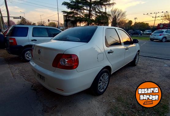 Autos - Fiat SIENA 2013 GNC 120000Km - En Venta