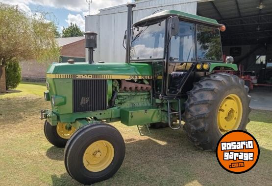 Camiones y Gras - Tractor John Deere - En Venta