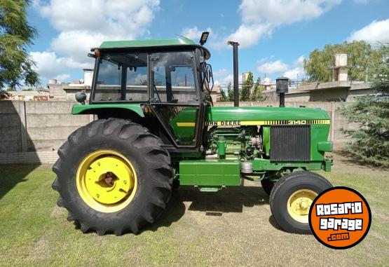 Camiones y Gras - Tractor John Deere - En Venta