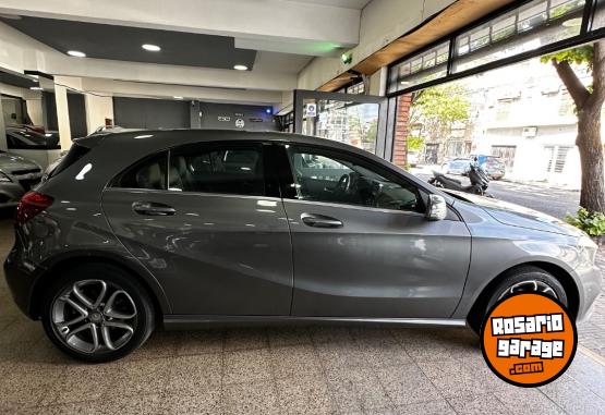 Autos - Mercedes Benz A 200 2016 Nafta 130000Km - En Venta