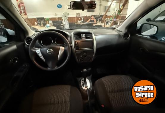 Autos - Nissan Versa drive plus 2020 GNC  - En Venta