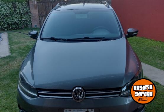 Autos - Volkswagen Suran Trendline 2015 Nafta 130000Km - En Venta