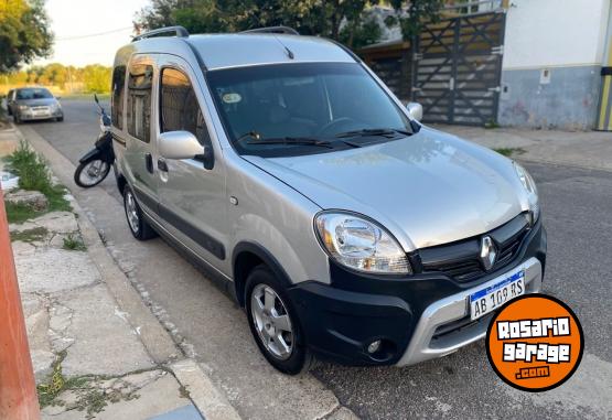 Utilitarios - Renault Kangoo 2017 Nafta 98000Km - En Venta