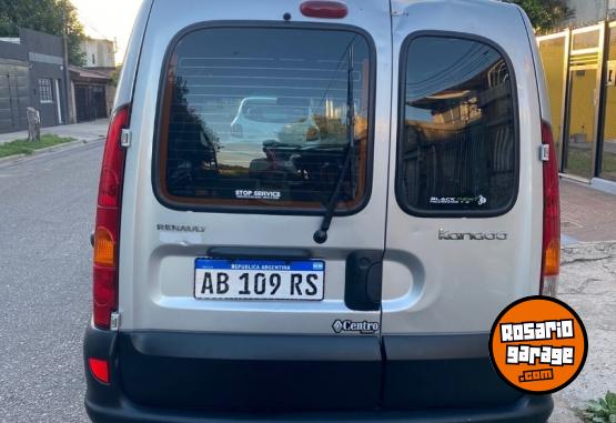 Utilitarios - Renault Kangoo 2017 Nafta 98000Km - En Venta