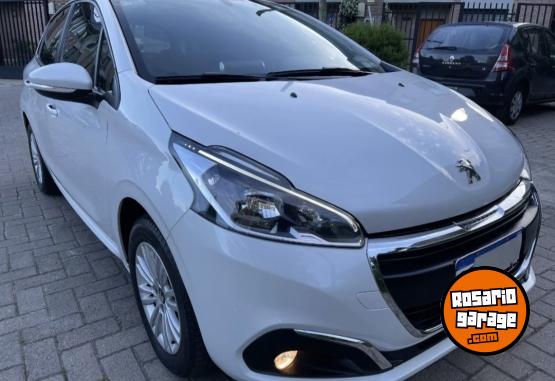 Autos - Peugeot 208 allure 1.6 permuto 2018 Nafta 70000Km - En Venta