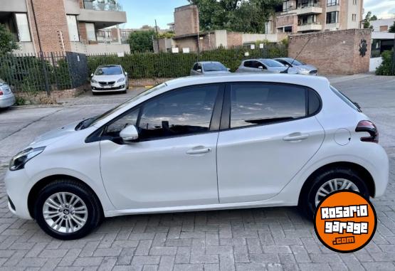 Autos - Peugeot 208 allure 1.6 permuto 2018 Nafta 70000Km - En Venta