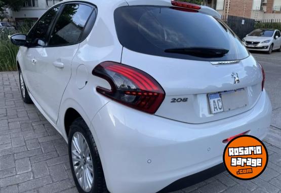 Autos - Peugeot 208 allure 1.6 permuto 2018 Nafta 70000Km - En Venta