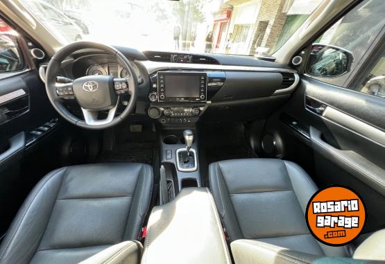 Camionetas - Toyota Hilux srx 2.8 2023 Diesel 16000Km - En Venta