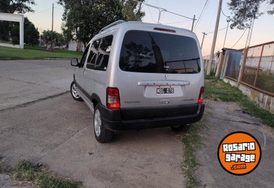 Utilitarios - Peugeot partner patagonica 2013 Diesel 195500Km - En Venta