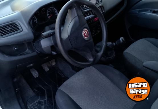 Utilitarios - Fiat Dobl 2013 GNC 177000Km - En Venta