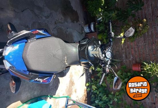 Motos - Bajaj 200 2016 Nafta 50000Km - En Venta