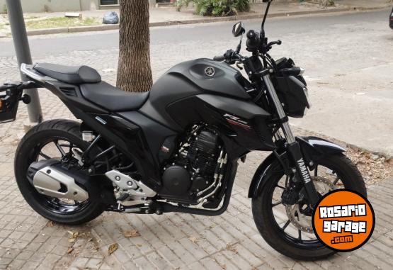 Motos - Yamaha FZ 25 2023 Nafta 1700Km - En Venta