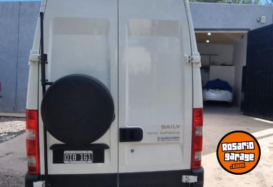 Utilitarios - Fiat Iveco Maxi Furgone 55c16 2014 Diesel 27700Km - En Venta