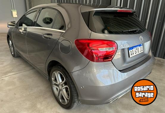 Autos - Mercedes Benz A200 AUTOMATICO 2016 Nafta 137039Km - En Venta