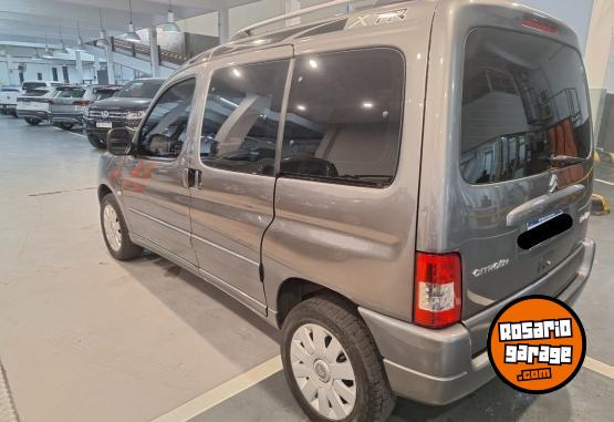 Utilitarios - Citroen BERLINGO MULTISPACE 2020 Nafta 55000Km - En Venta