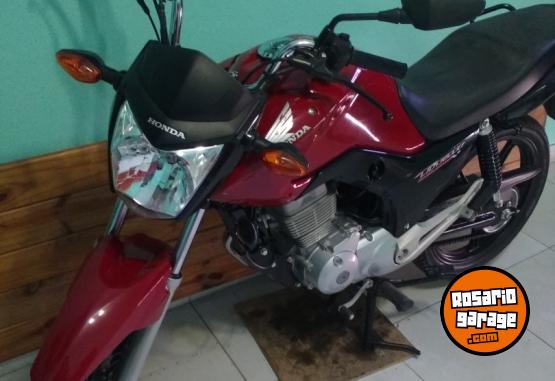 Motos - Honda Titan new 150cc 2017 Nafta 25000Km - En Venta