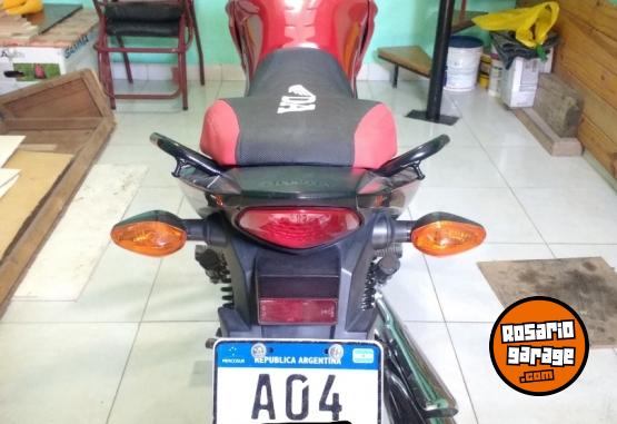 Motos - Honda Titan new 150cc 2017 Nafta 25000Km - En Venta