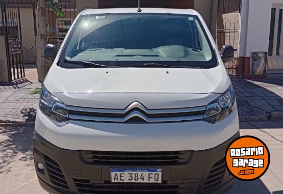 Utilitarios - Citroen Jumpy 1.6 L3 Hdi 115 Busi 2021 Diesel 12500Km - En Venta