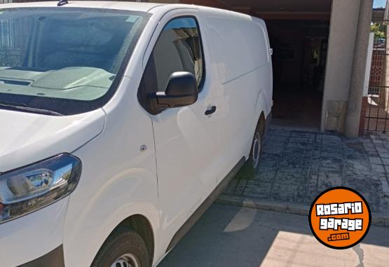 Utilitarios - Citroen Jumpy 1.6 L3 Hdi 115 Busi 2021 Diesel 12500Km - En Venta