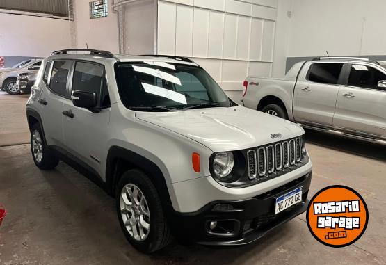 Camionetas - Chrysler Jeep Renegade 1.8 Sport 2018 Nafta 102000Km - En Venta