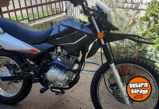 Motos - Motomel Skua 150 V6 2023 Nafta 9000Km - En Venta