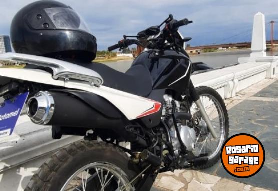 Motos - Motomel Skua 150 V6 2023 Nafta 9000Km - En Venta