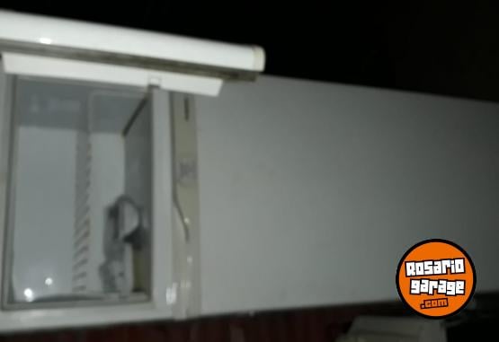 Hogar - Heladera Columbia HT 1500 con Freezer Funciona Perfectamente - En Venta