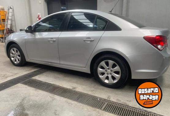 Autos - Chevrolet Cruze LT con GNC 2016 GNC 120000Km - En Venta