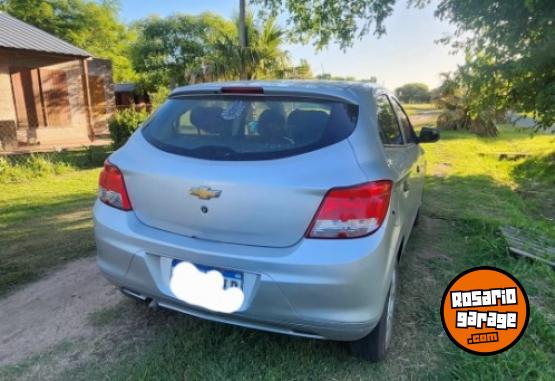 Autos - Chevrolet Onix joy 2017 Nafta 298000Km - En Venta