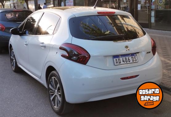 Autos - Peugeot 208 FELINE 2020 Nafta 53000Km - En Venta