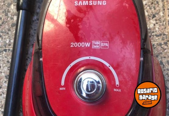 Hogar - Aspiradora Samsung VC20-BG Sin Bolsa 2000W Rojo - En Venta