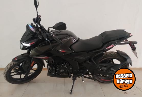 Motos - Bajaj N250 2023 Nafta 4300Km - En Venta