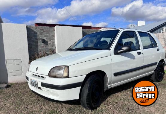 Autos - Renault Clio 1.9 1999 Diesel 240000Km - En Venta