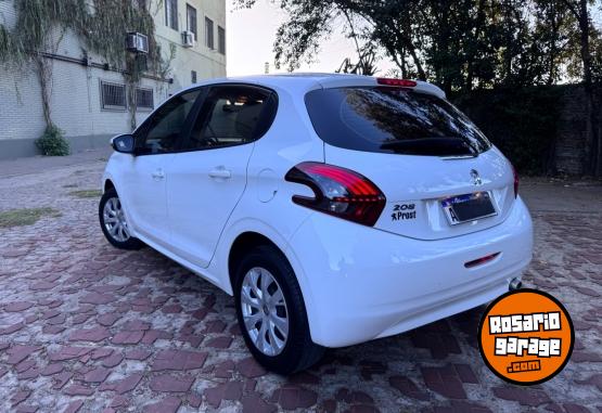 Autos - Peugeot 208 2018 Nafta 39000Km - En Venta