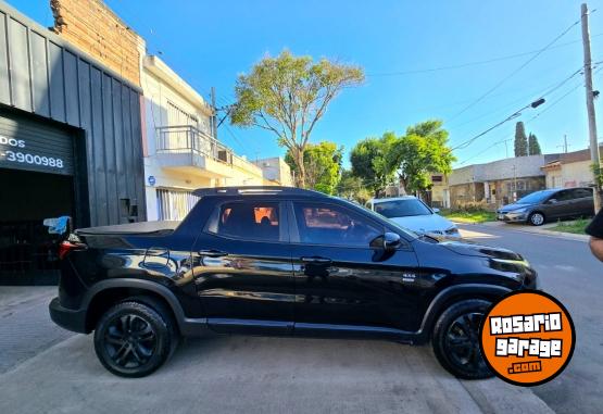 Camionetas - Fiat Toro 2016 Diesel 90000Km - En Venta