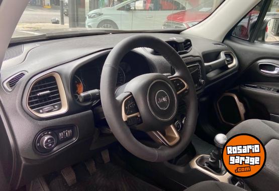 Camionetas - Jeep Renegade sport 2017 Nafta 119600Km - En Venta