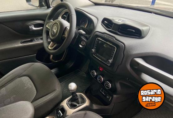 Camionetas - Jeep Renegade sport 2017 Nafta 119600Km - En Venta