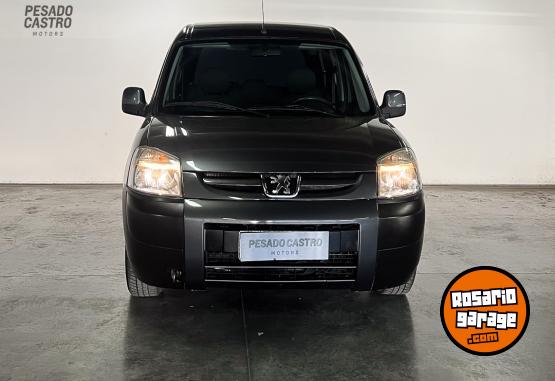 Utilitarios - Peugeot Partner Patagonica 1.4 2016 Nafta 83900Km - En Venta