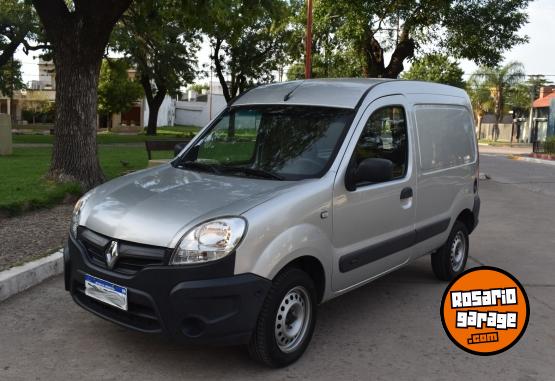 Utilitarios - Renault KANGOO 2018 Nafta 109000Km - En Venta