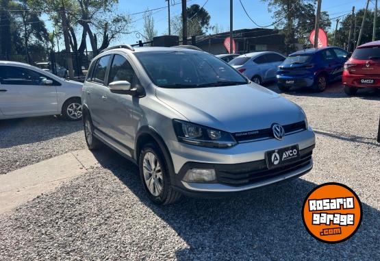 Autos - Volkswagen SURAN 1.6 CROSS HIGHLINE 2017 Nafta  - En Venta