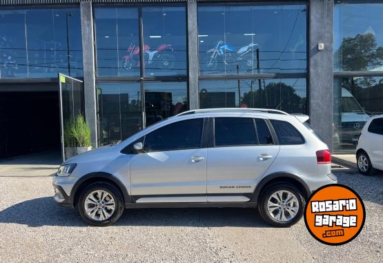 Autos - Volkswagen SURAN 1.6 CROSS HIGHLINE 2017 Nafta  - En Venta