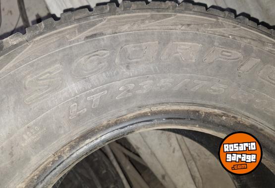 Accesorios para Autos - LIQUIDO!!! - 4 CUBIERTAS PIRELLI SCORPION R15 - OPORTUNIDAD!!! - En Venta