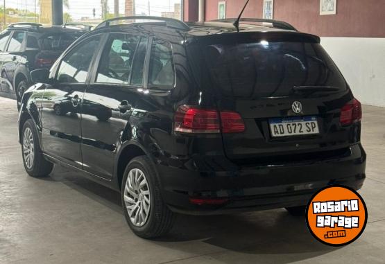 Autos - Volkswagen Suran 2018 GNC 110000Km - En Venta