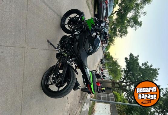 Motos - Kawasaki Z400 PERMUTARA 2022 Nafta 7000Km - En Venta