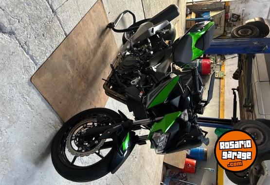 Motos - Kawasaki Z400 PERMUTARA 2022 Nafta 7000Km - En Venta