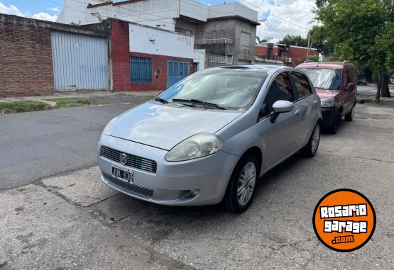 Autos - Fiat Punto essence 2011 Nafta 179000Km - En Venta