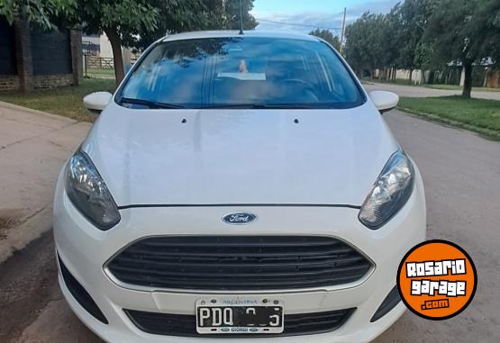 Autos - Ford Fiesta S 2015 Nafta 135000Km - En Venta